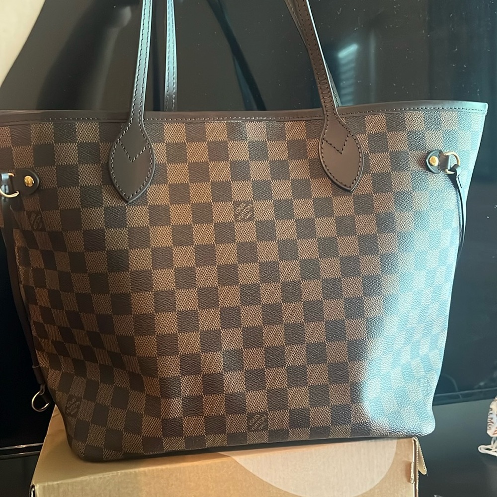 LV NEVERFULL MM (RED)